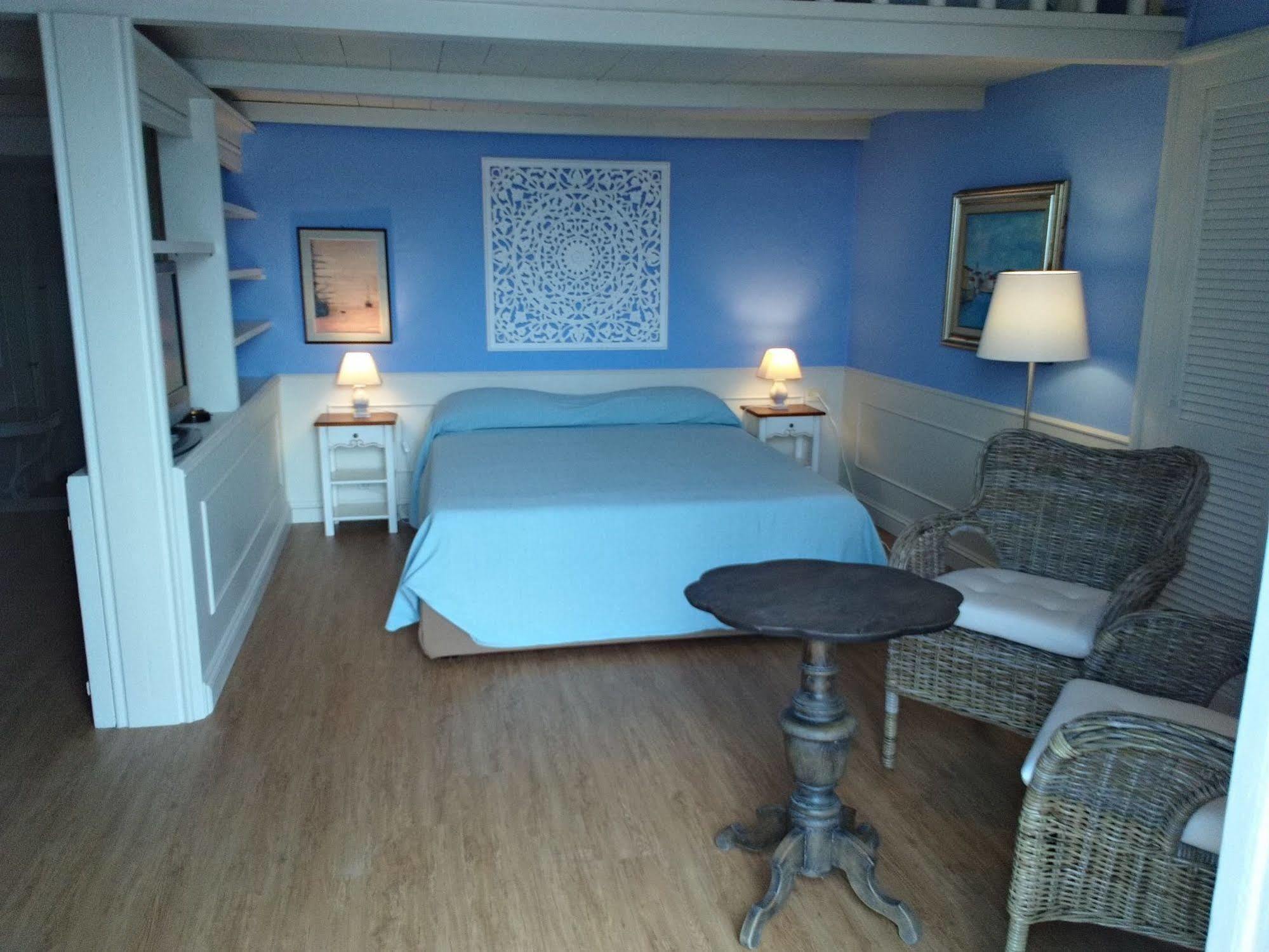 Locanda Mari Понца Экстерьер фото