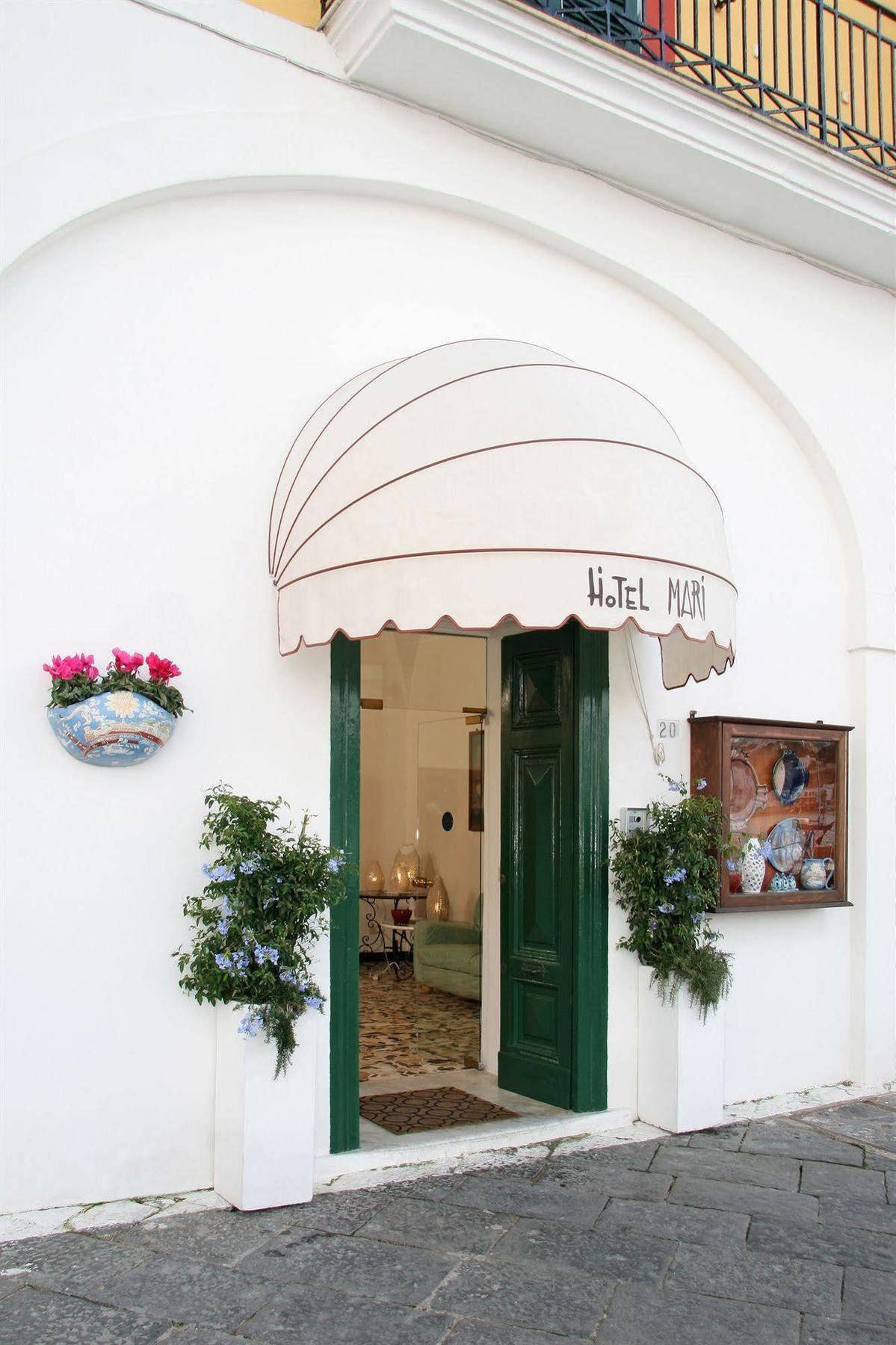 Locanda Mari Понца Экстерьер фото
